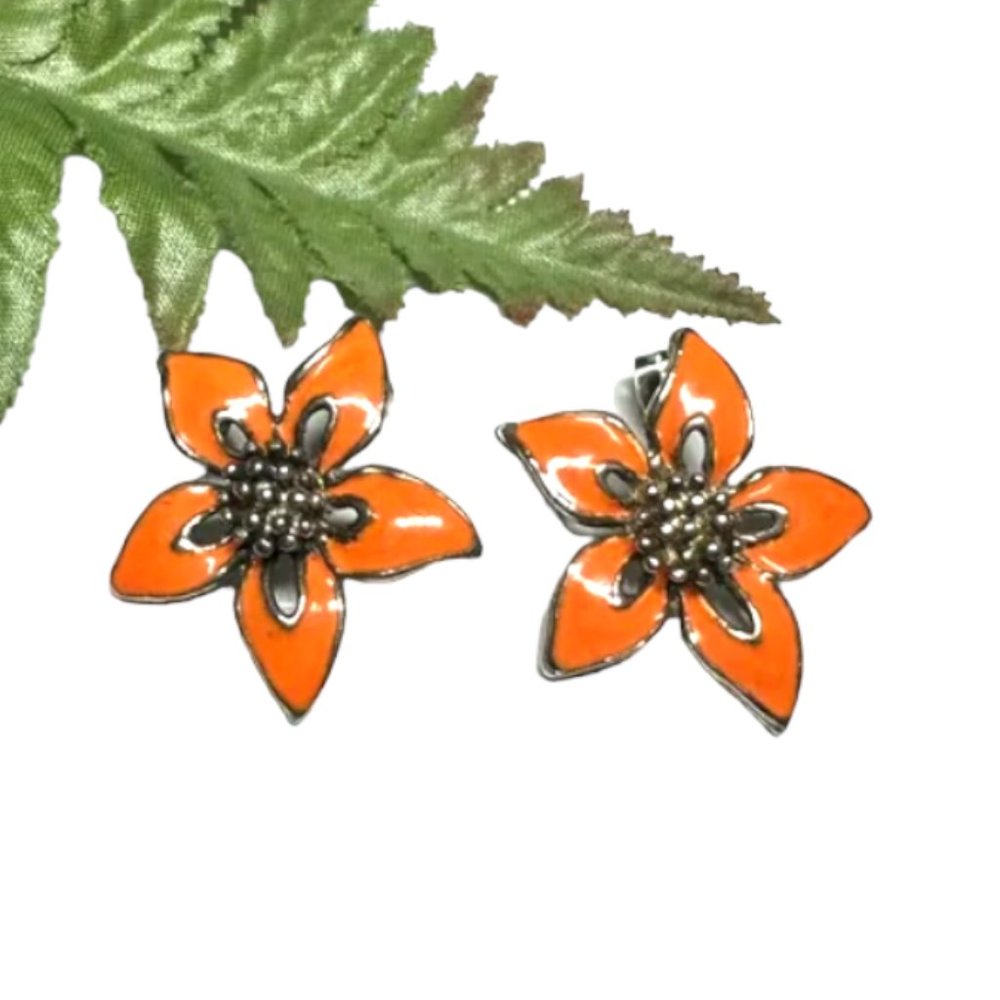Vintage Metal Orange flower Earrings